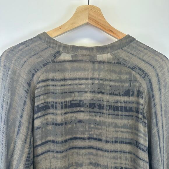 Vince 100% Silk Long Sleeve Button Front Brown Striped Tunic Blouse Womens XS - Picture 9 of 16